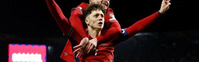 开云网页版-铁血伊拉克队抢到最后一张门票，美加墨世界杯 48 强全部出炉，你看好谁？|决赛|附加赛|刚果|世界杯预选赛|墨西哥足球队_新浪新闻