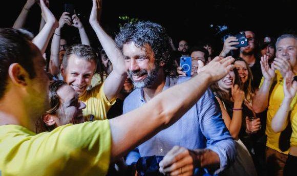 【揭秘】热爱政治的托马西，如何在维罗纳当选市长？