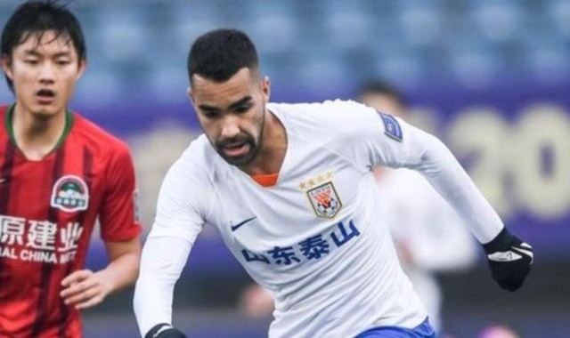 【足协杯】刘洋德尔加多各2球 泰山总分5比2进决赛