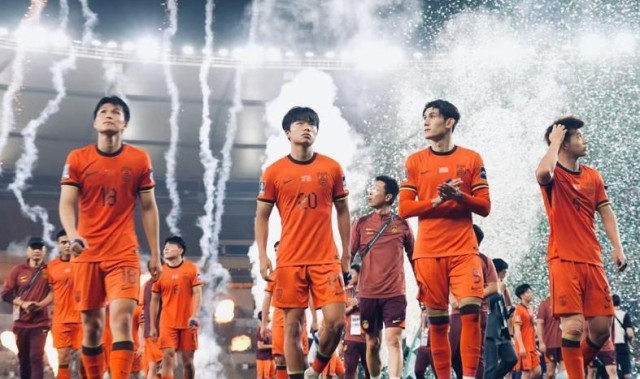 开云网页版-徐彬开启狼之旅！安东尼奥获足协高度信任，名古屋亚运会干翻日本