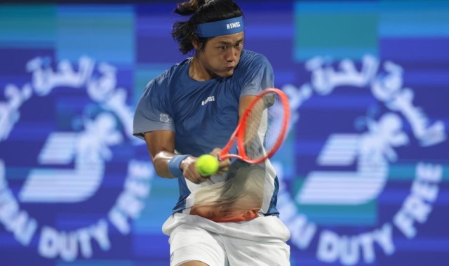 ATP迪拜站：张之臻0-2不敌阿利亚西姆 止步首轮