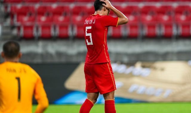 开云官网-【东亚杯】朱辰杰乌龙全场1射正 中国男足0比3韩国