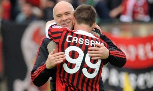 开云官网-前米兰队医：范巴斯滕当时没听我的话，他本可以再踢2到3年