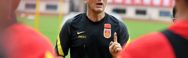 开云入口-妙手换将迎逆转时刻 扬科维奇能否赢来球迷信任？