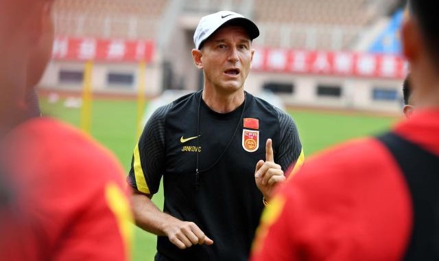 开云入口-妙手换将迎逆转时刻 扬科维奇能否赢来球迷信任？