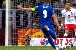 1631133255870016171.gif 682.gif